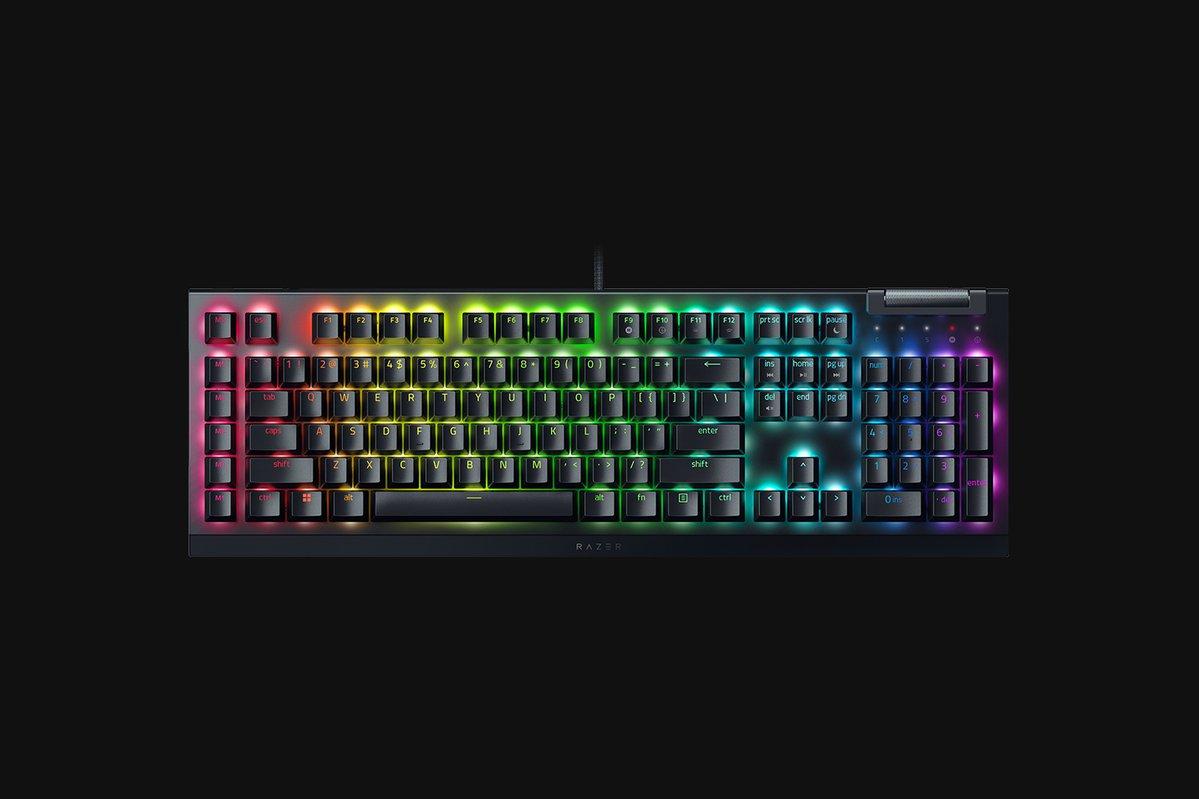 Razer Blackwidow V4   Green Switch   Nordic Tastatur Geekd Dk